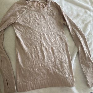 Lululemon long sleeved shirt with thumb holes